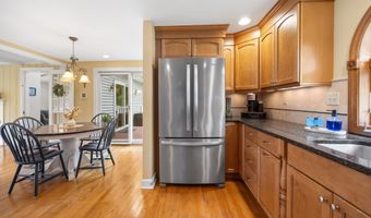 301 Wiese Rd, Cheshire, CT 06410