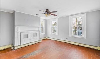 694 Hope St, Bristol, RI 02809