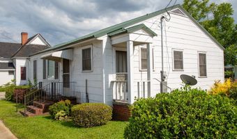 199 Anthony/Oak Sts, Baxley, GA 31513
