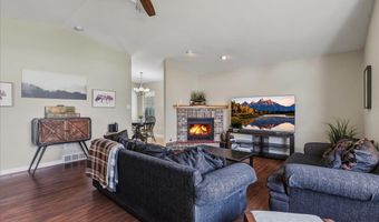 5802 SYCAMORE Rd, Cheyenne, WY 82009