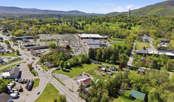 226-228 Northside Dr, Bennington, VT 05201