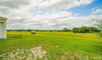 9012 NW State Route 52 Hwy, Amoret, MO 64722