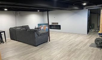 6335 Tubspring Rd, Almont, MI 48003