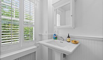 3301 NW DENT Pl NW, Washington, DC 20007