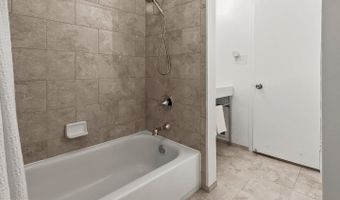 5230 POOKS HILL Rd #D-26, Bethesda, MD 20814