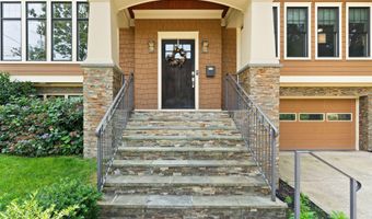 4226 40TH St N, Arlington, VA 22207
