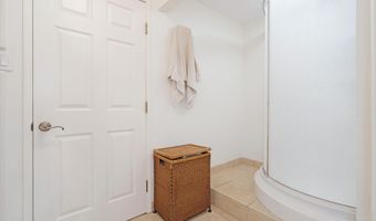 90 Auhana Rd 201, Kihei, HI 96753