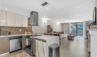 20367 W Country Club Dr L25, Aventura, FL 33180