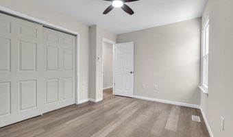 5 Buxton Ct, Barnegat, NJ 08005