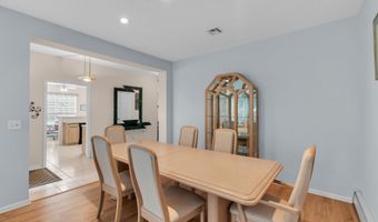 90 Sandpiper Dr, Bayville, NJ 08721