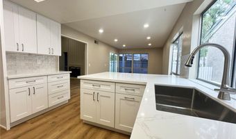 909 S Lake Summit Dr, Anaheim, CA 92807