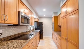 8217 CINDY Ln, Bethesda, MD 20817