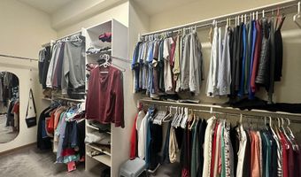 203 Emerald Meadows Dr, Arnolds Park, IA 51331