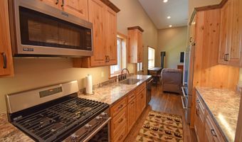 8694 Meadow Creek Rd, Bonners Ferry, ID 83805