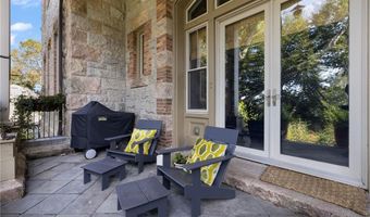 426 Spring St 101, Newport, RI 02840
