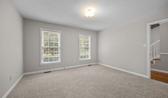 8405 Bells Lake Rd, Apex, NC 27539