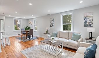 13 Carey St, Newport, RI 02840