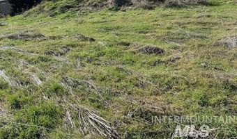 107 Appleford Dr, Asotin, WA 99402