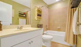 15 Woodchuck Dr, Barnegat, NJ 08005