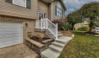 616 Paulownia Dr, Allegheny Twp., PA 15656