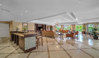 19900 E Country Club Dr 308, Aventura, FL 33180