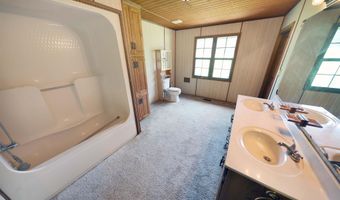 100 CLARK Ct, Anniston, AL 36201