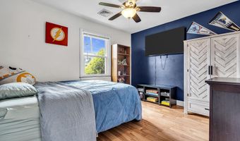 317 Trenton Ave N, Bayville, NJ 08721