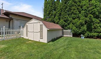 630 W CAPITOL Dr, Appleton, WI 54911