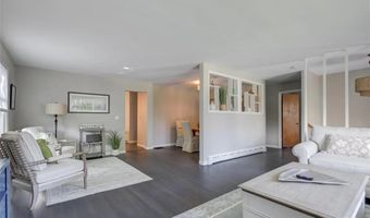 132 Ruggles Ave, Newport, RI 02840