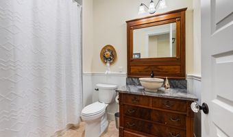 109 Bear Cat Ct, Alvord, TX 76225