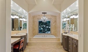 33 Promontory Ridge Dr, Las Vegas, NV 89135