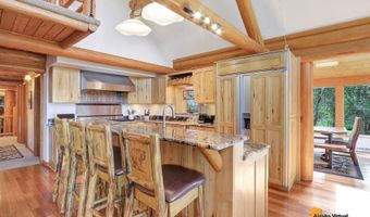 11361 Hideaway Trl, Anchorage, AK 99507
