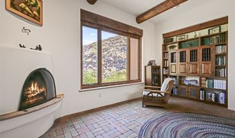 34 Rincon Canada, Abiquiu, NM 87510