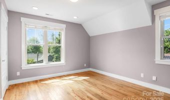 26 Mount Clare Ave, Asheville, NC 28801