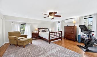 87 Sargent Dr, Amherst, NY 14226