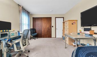 210 Church St, Belford, NJ 07718