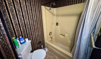 1204 4th St, Britton, SD 57430