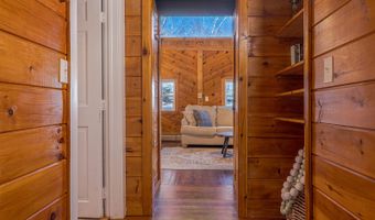 26 Hummingbird Ln, Bar Harbor, ME 04609
