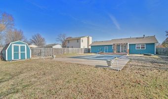 4055 Farmstead St, Bel Aire, KS 67220