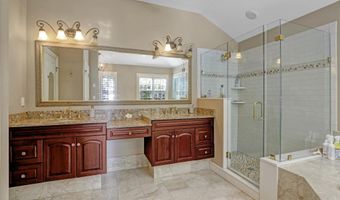 26 Bruns Rd, Allenhurst, NJ 07711