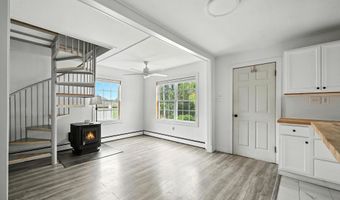 3 Gedney St, Augusta, ME 04330
