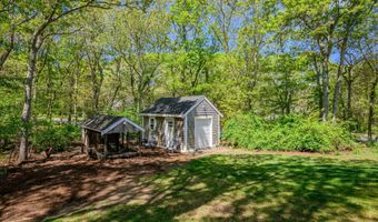 284 Bragg's Ln, Barnstable, MA 02630
