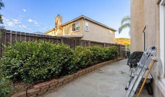 609 Jacks Creek Rd, Escondido, CA 92027