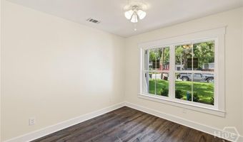 1917 Harrison St, Savannah, GA 31404
