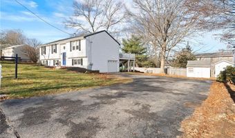 21 Steere Dr, Johnston, RI 02919