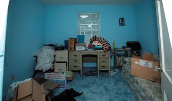 4020 Douglas Ave, Des Moines, IA 50310