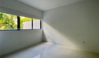 9940 W Bay Harbor Dr 3C-S, Bay Harbor Islands, FL 33154