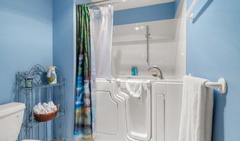 913 Mountain Meadows Cir, Ashland, OR 97520