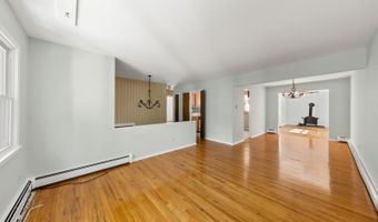 3 Sandy Hill Rd, Alloway, NJ 07419
