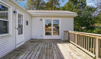 3 Creighton Pl, Coventry, RI 02816